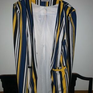 Absolutely beautiful fashion nova cape